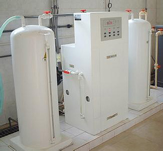 Chlorine dioxide generator